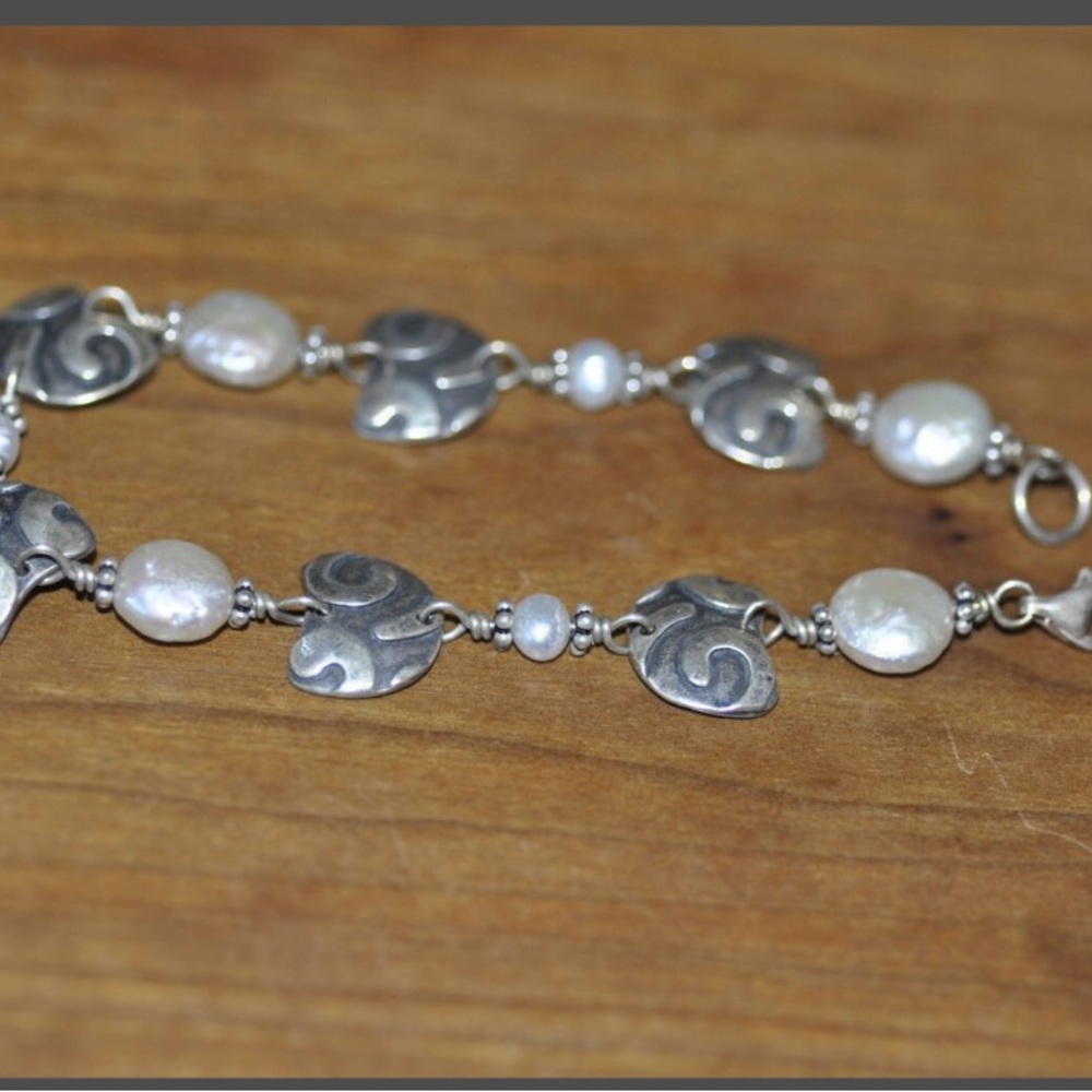 Elegant Silver and Pearl Bracelet